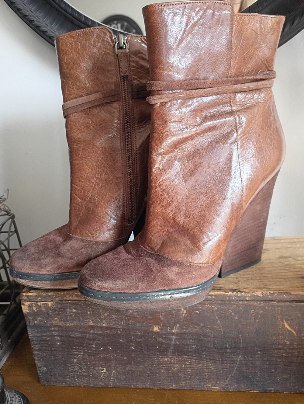 Hinge Suede Western Cowgirl Boho Chunky Stacked Heel Ankle Boots Women Size 8.5M